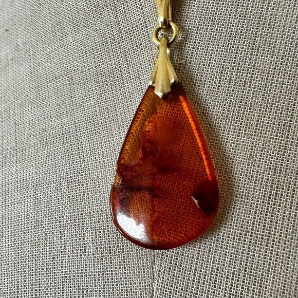 Vintage Genuine Amber Teardrop Pendant Necklace - Picture 3 of 10